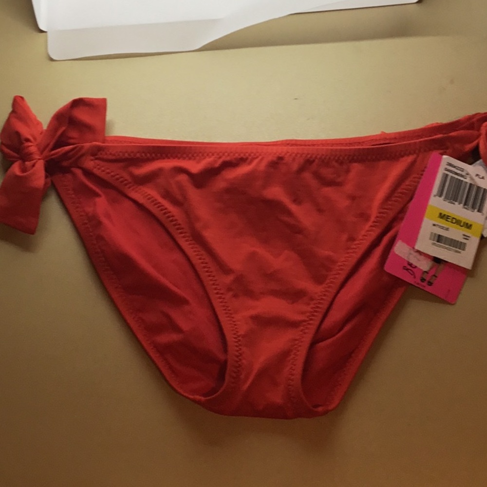 Betsy Johnson swim bottoms size medium